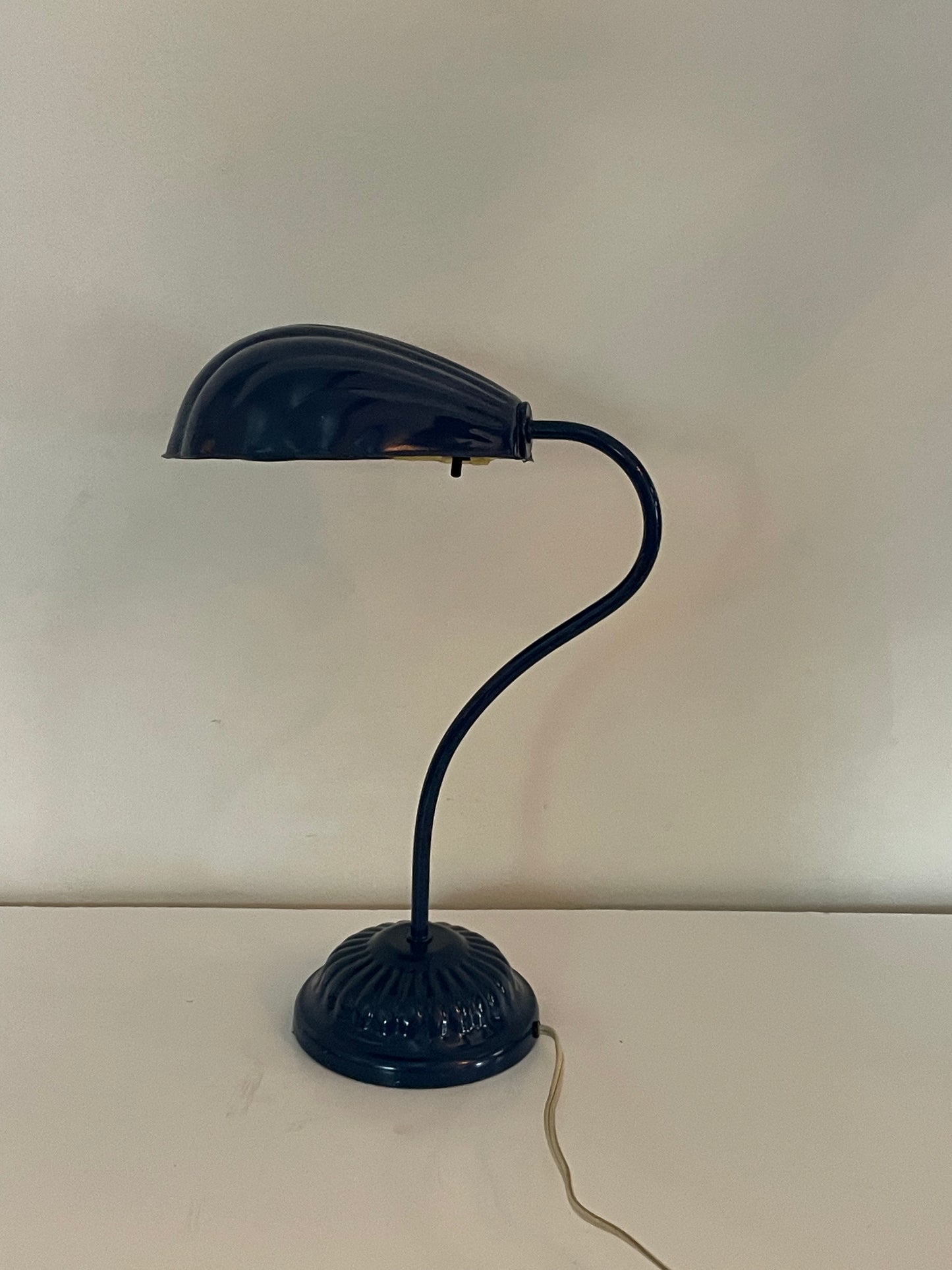 Vintage Dark Blue Metal Shell Table Lamp