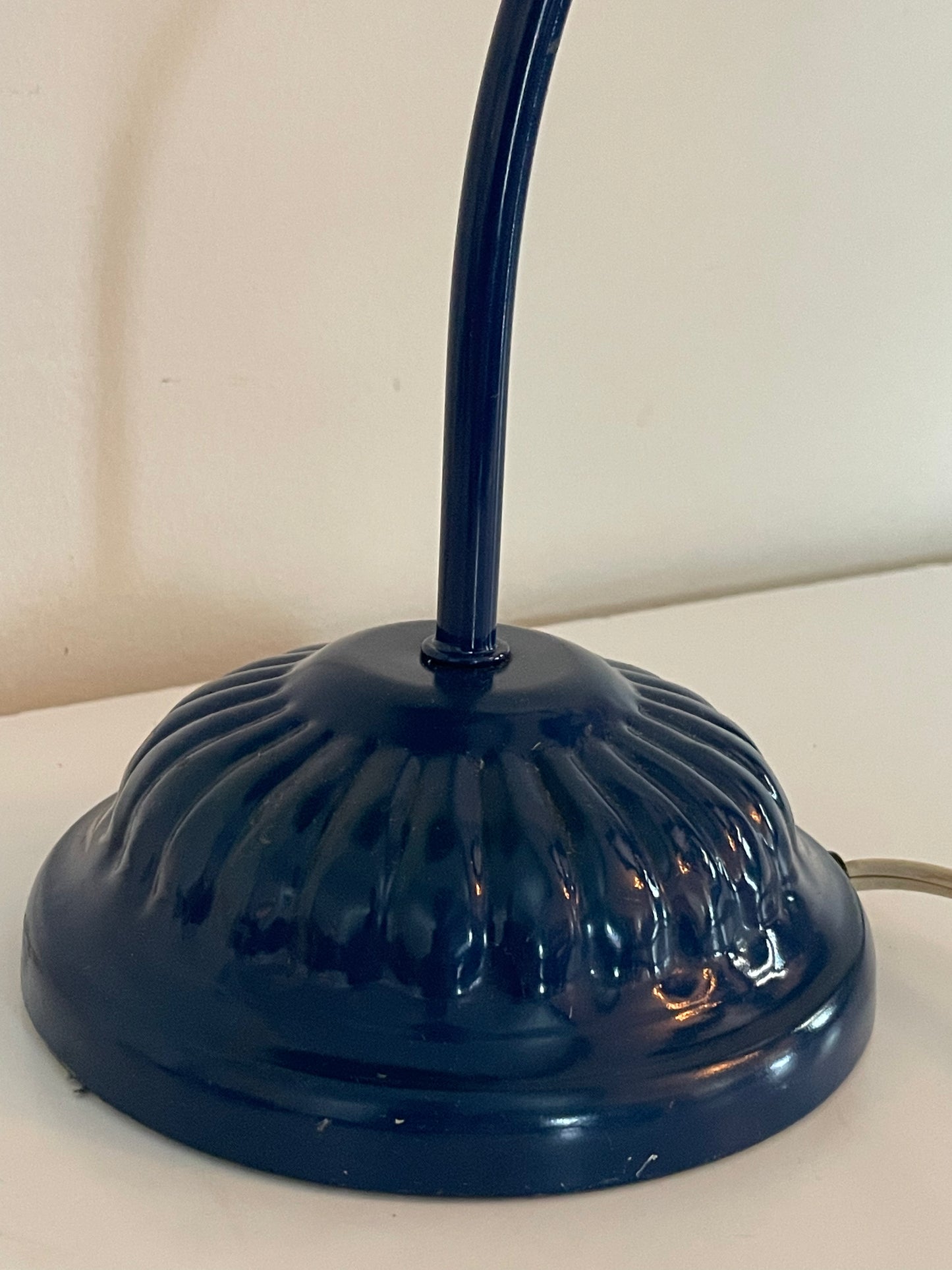 Vintage Dark Blue Metal Shell Table Lamp