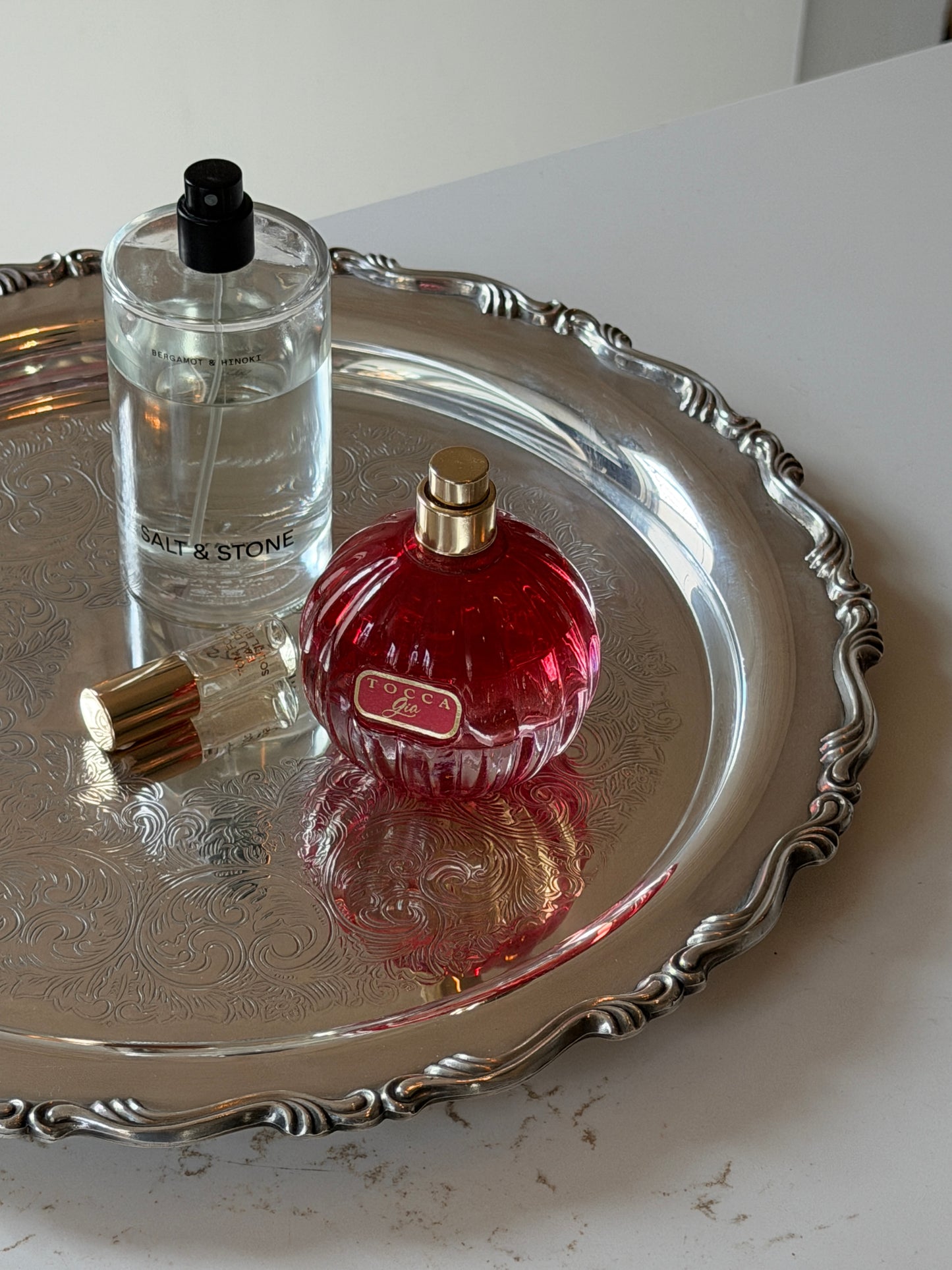 Silversmith Silver Plated Round Serving Tray by W.M.A. Rogers For Oneida Ltd.