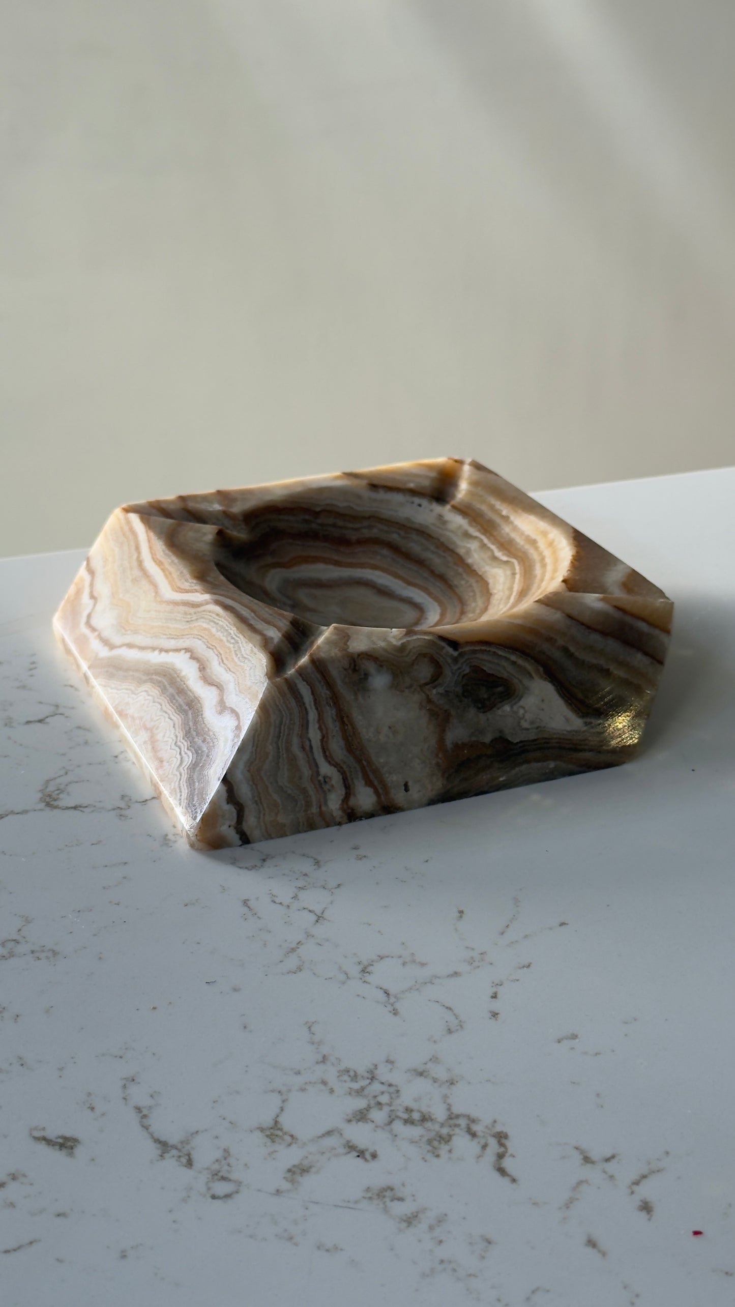 Vintage ~1960 Tapered Edge Onyx Ashtray