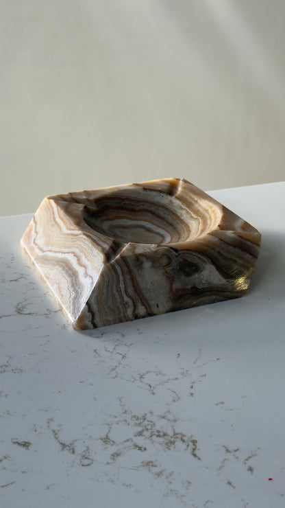 Vintage ~1960 Tapered Edge Onyx Ashtray