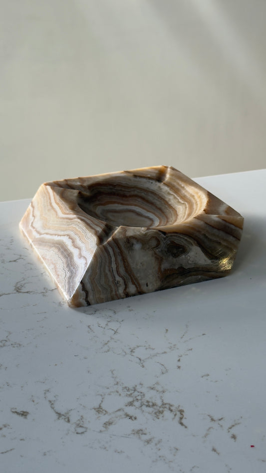 Vintage ~1960 Tapered Edge Onyx Ashtray