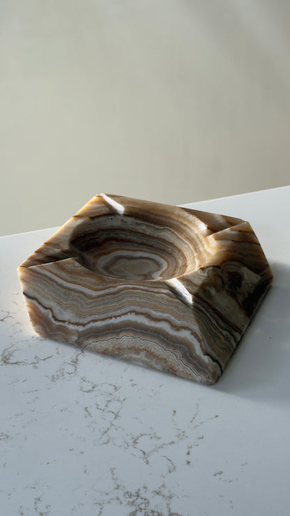 Vintage ~1960 Tapered Edge Onyx Ashtray