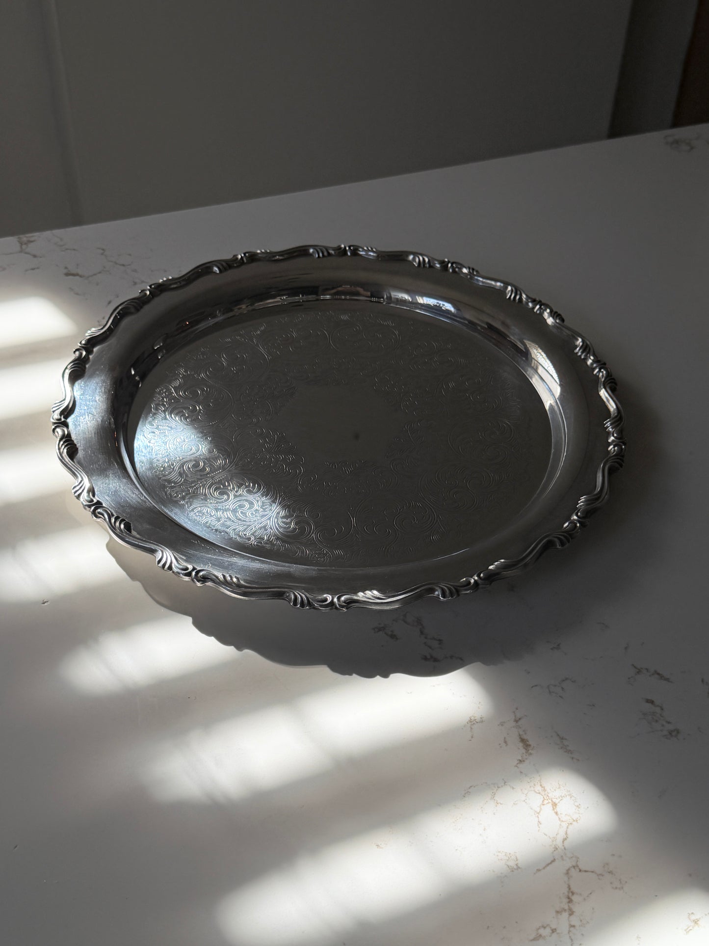 Silversmith Silver Plated Round Serving Tray by W.M.A. Rogers For Oneida Ltd.