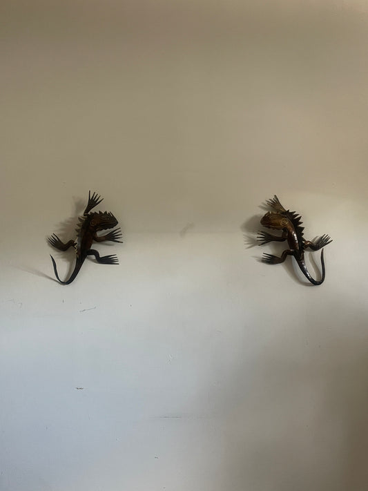 Pair of Sculpted Metal Wall Scrawling Lizards with Painted Brass Details