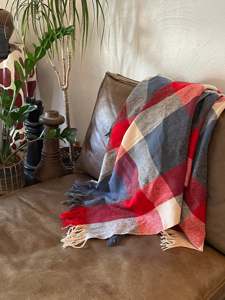 Vintage Faribo Wool Tartan Plaid Stadium Blanket Lap Throw
