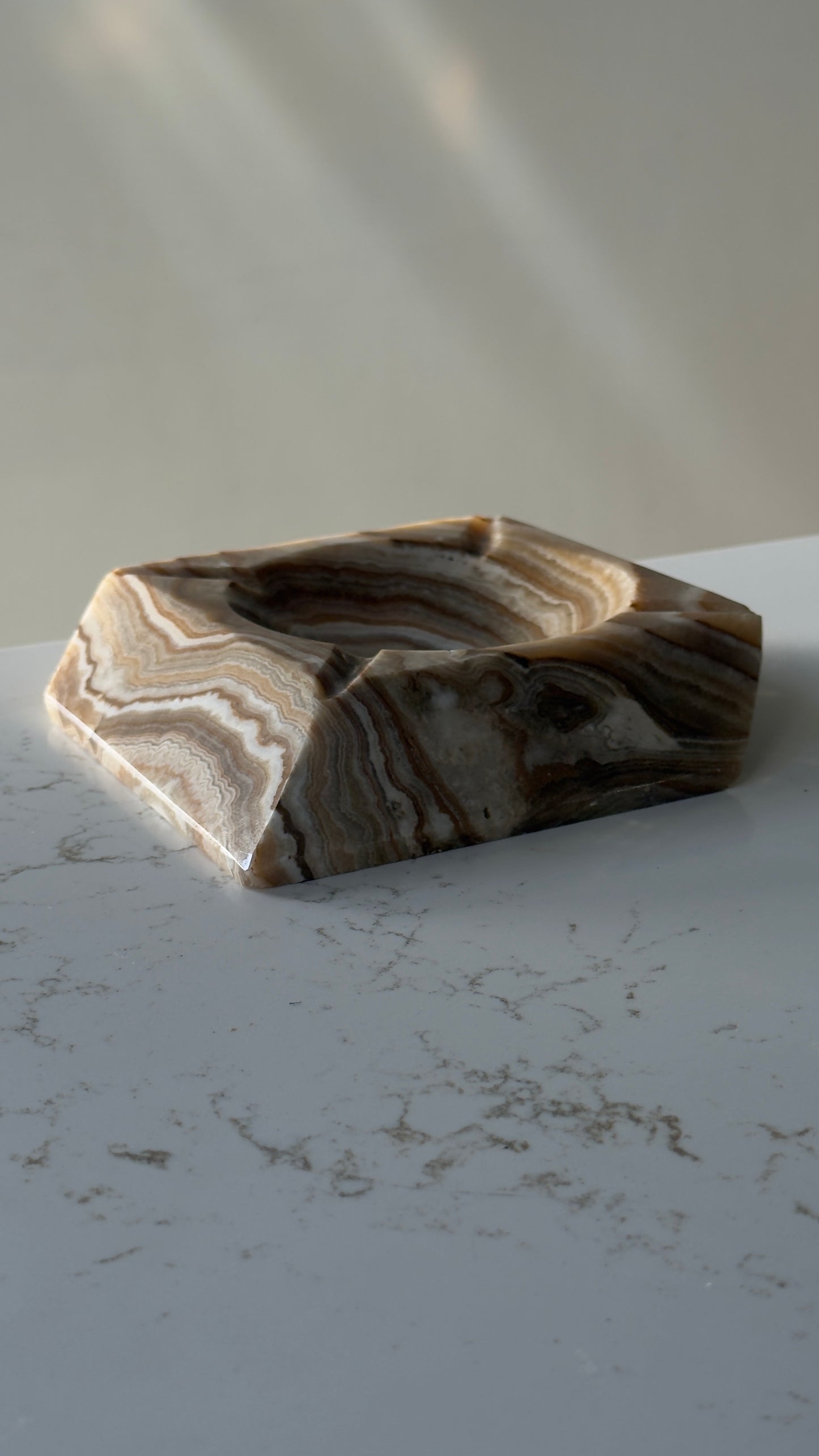 Vintage ~1960 Tapered Edge Onyx Ashtray