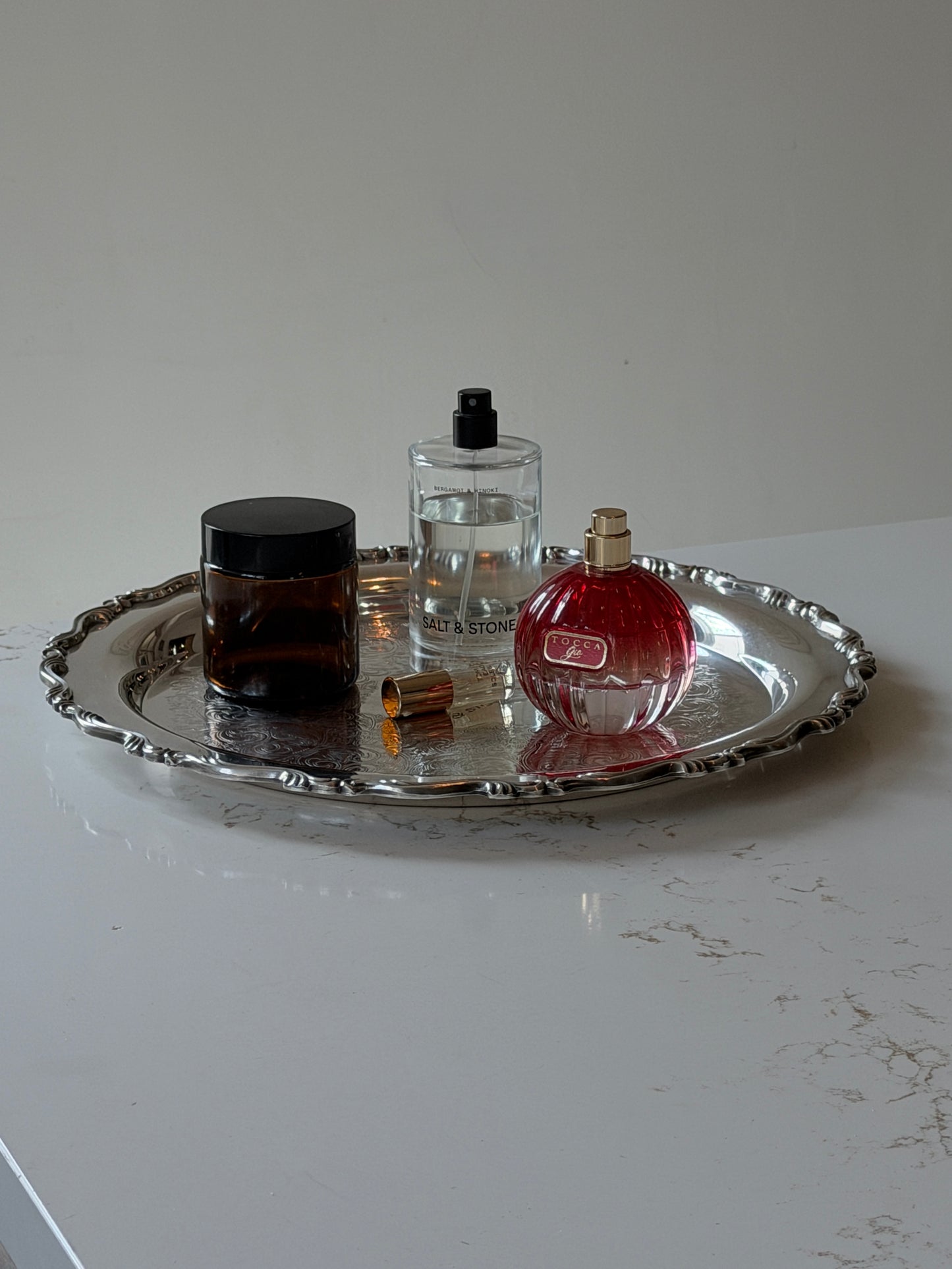 Silversmith Silver Plated Round Serving Tray by W.M.A. Rogers For Oneida Ltd.