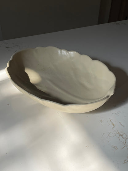 Tri-footed Cream Ceramic Leaf Bowl with Scalloped Edges