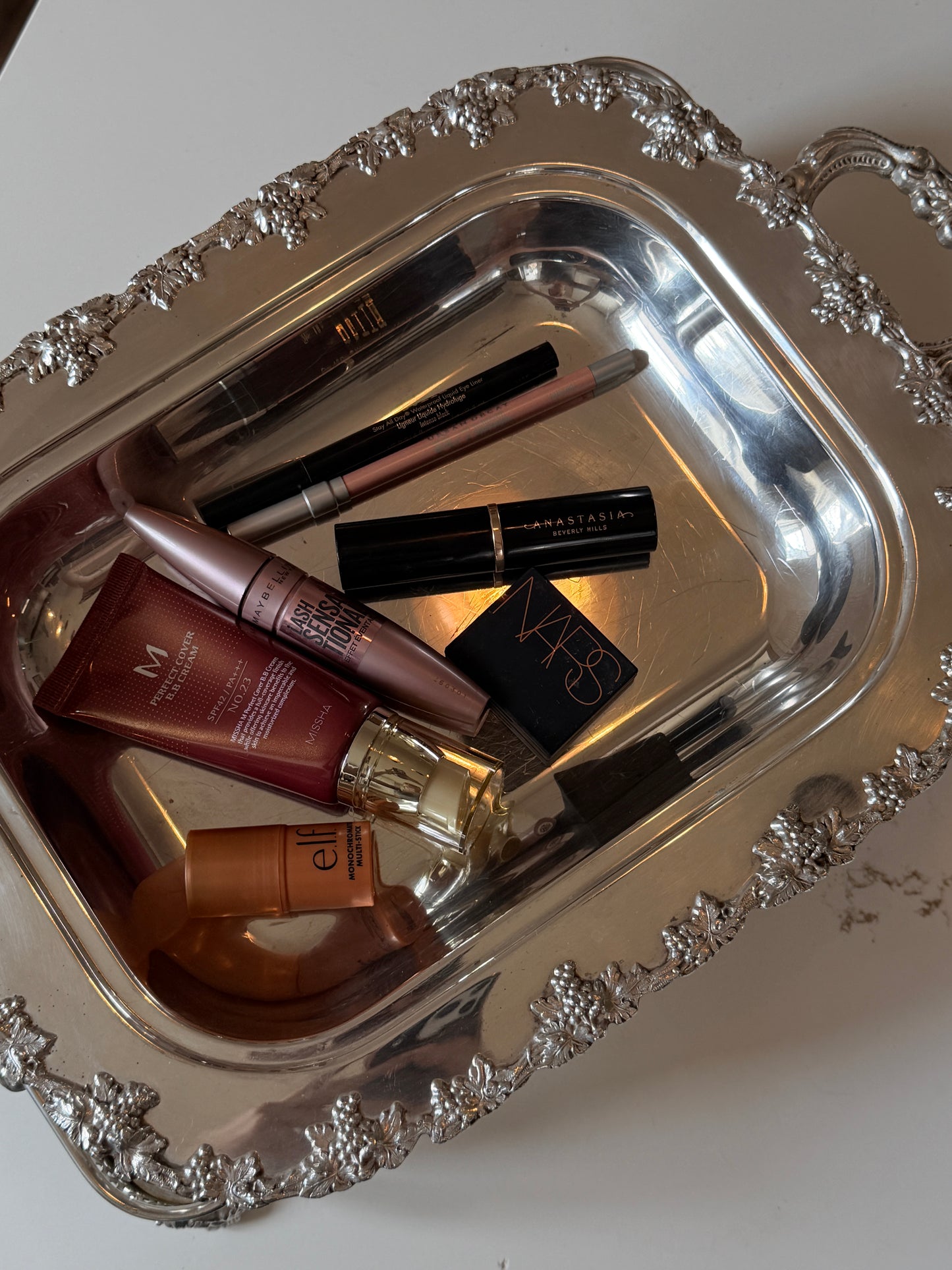 Silver Plated Grapevine Lidded Serving Dish + Stand by Old Sheffield Reproduction