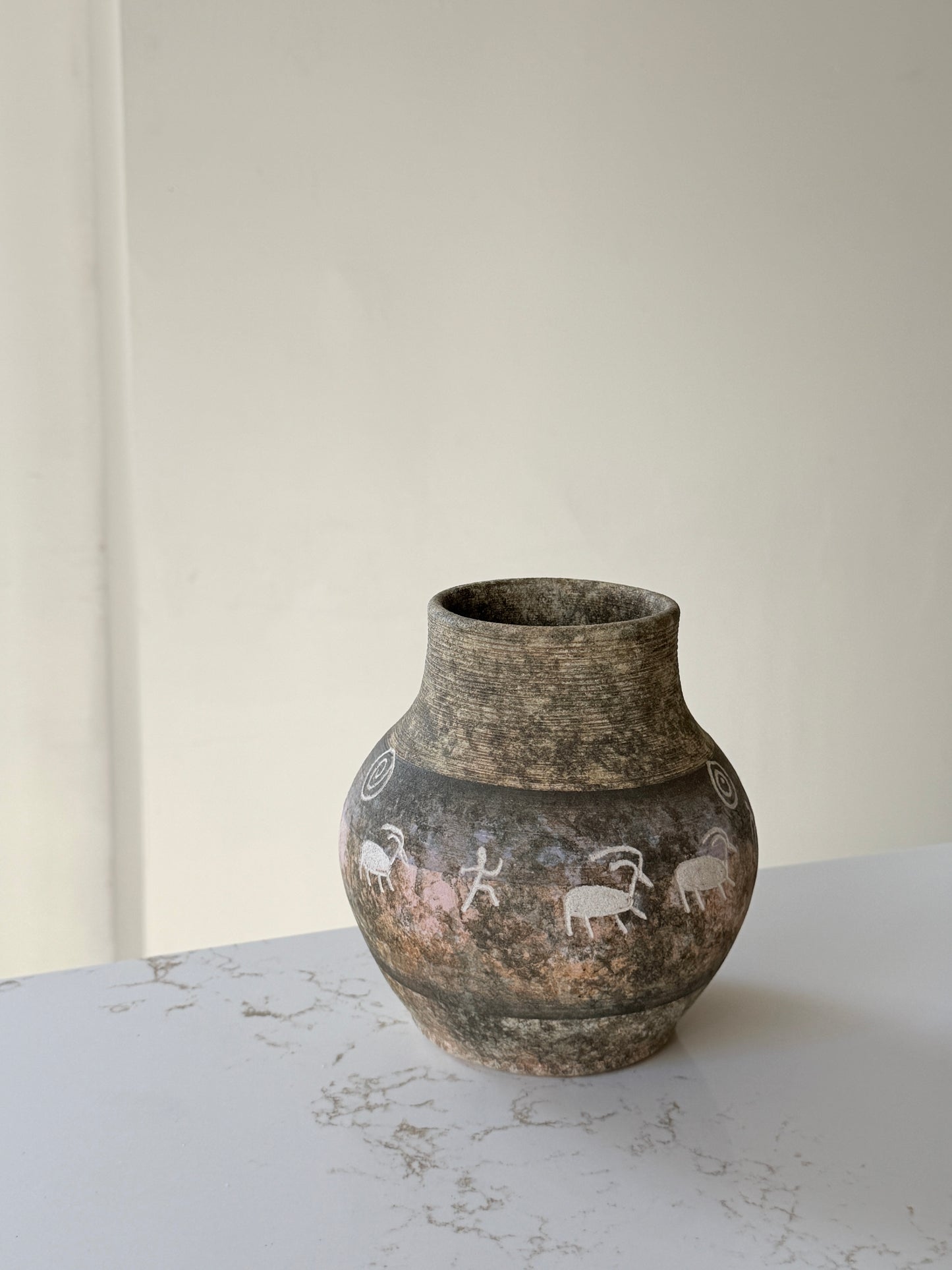 2001 Pat & Olin Powers Fredoniali Arizona Studio Petroglyph Vase