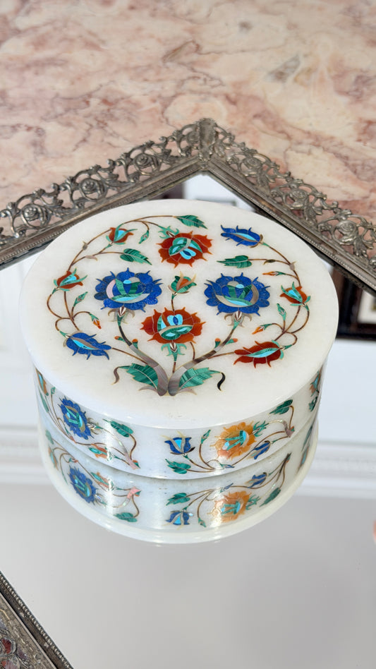 Vintage Handcrafted White Marble with Precious Stone and Mother of Pearl Box