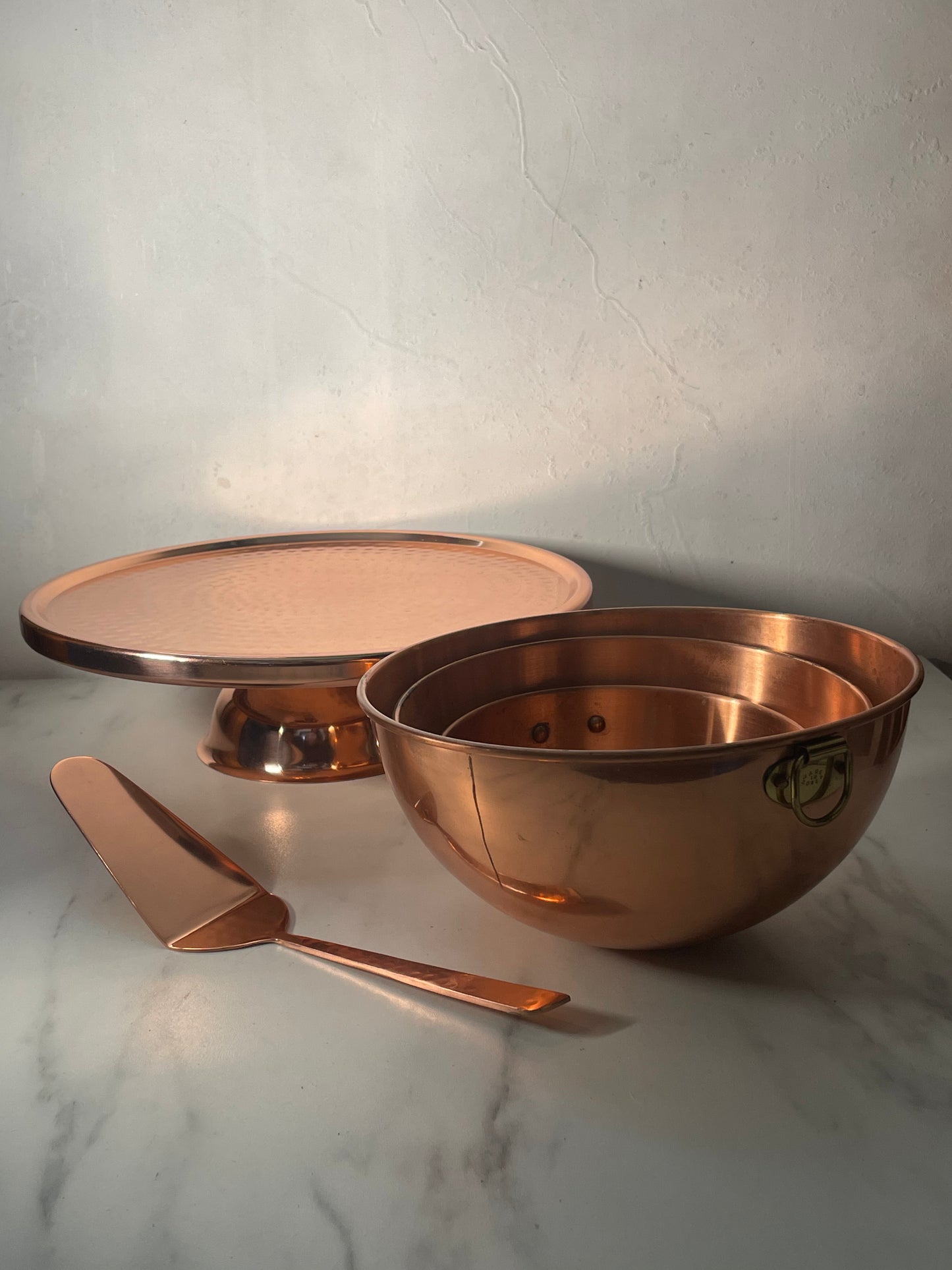 Godinger Hammered Copper Footed Cake Stand with Server