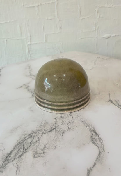 Uhlie Green Round Ceramic Paperweight