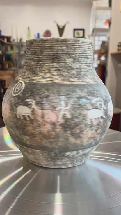 2001 Pat & Olin Powers Fredoniali Arizona Studio Petroglyph Vase
